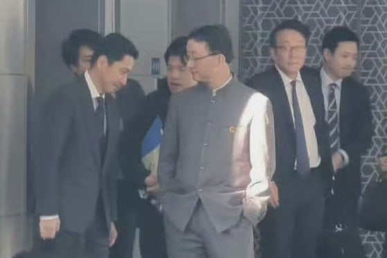 中国総領事「汚い首斬る」投稿に日中局長級協議で強く抗議、平行線