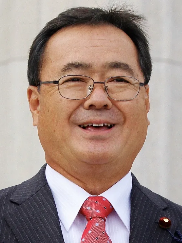 新垣邦男