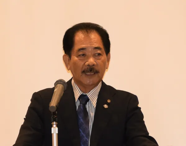 仲間均