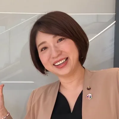 青山聖子の写真