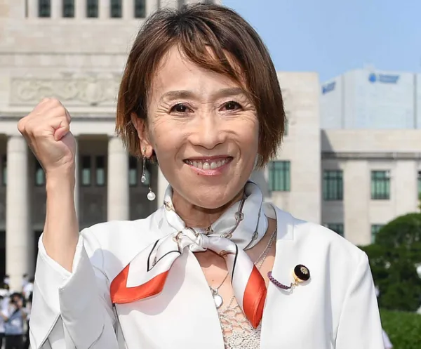 松野明美